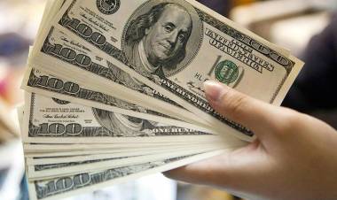 ¿ES DELITO OPERAR CON DÓLAR BLUE?