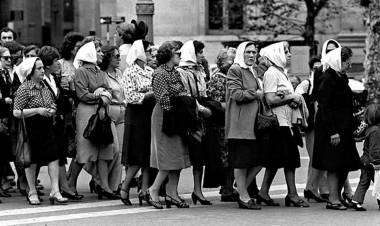 Madres de la plaza de mayo