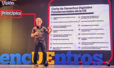  "Tarde o temprano nos convertiremos en cyborgs"