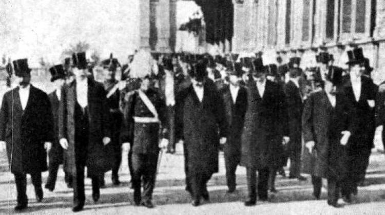 NOSTALGIAS DE LA ARGENTINA MILLONARIA
