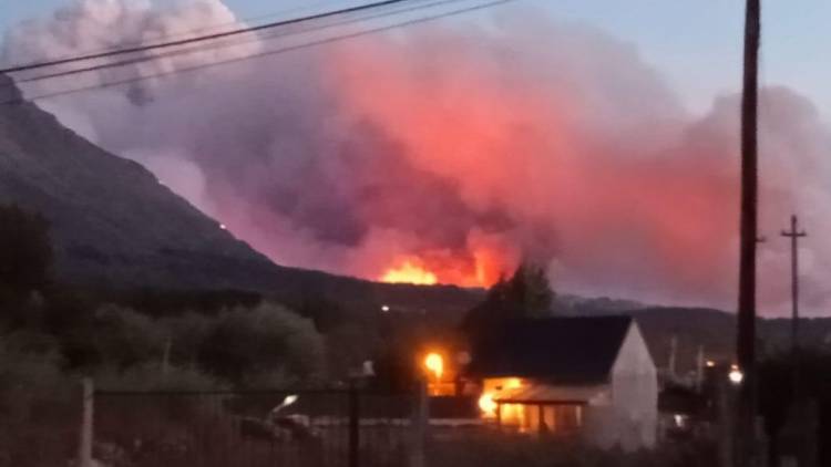 LA PATAGONIA ESTA EN LLAMAS